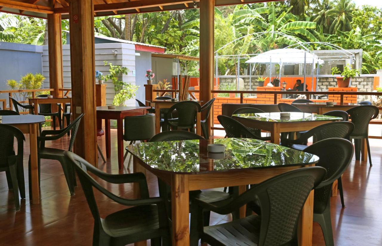 Charming Holiday Lodge- Addu Atoll Meedhoo, Maldives Екстериор снимка