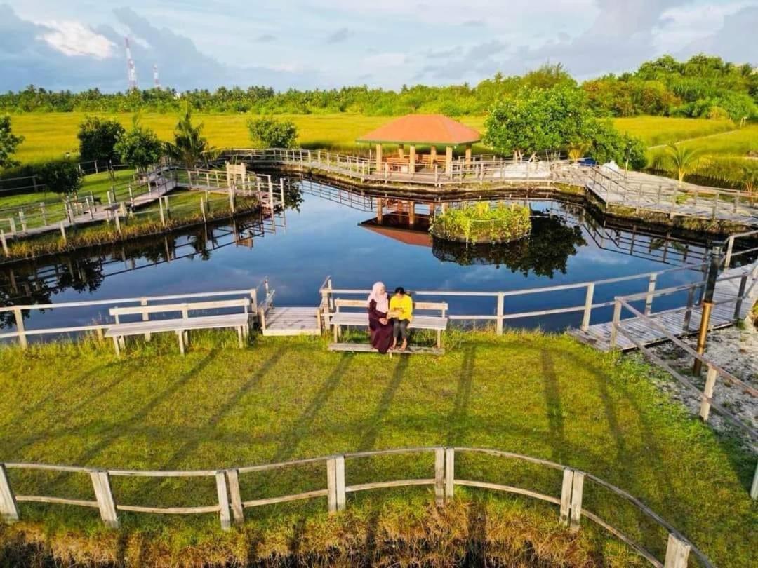 Charming Holiday Lodge- Addu Atoll Meedhoo, Maldives Екстериор снимка